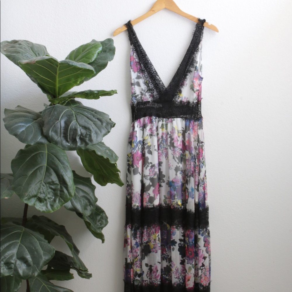 BEBE Floral and Lace Maxi Dress Sz: 2